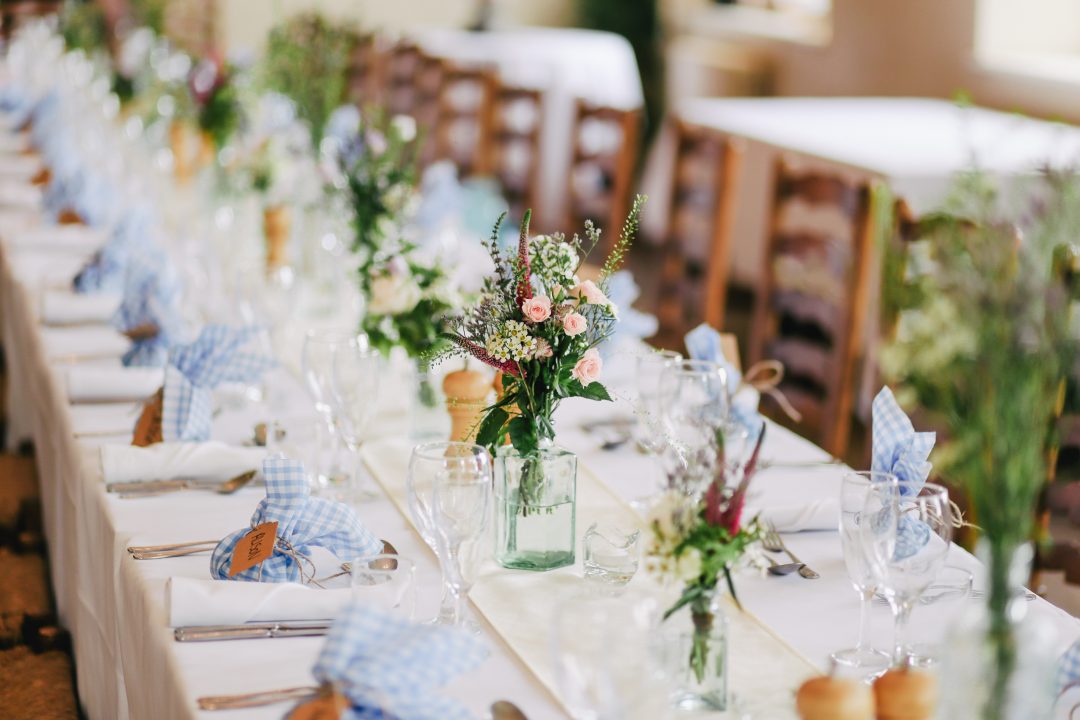 table de mariage, Comment décorer une table de mariage ?